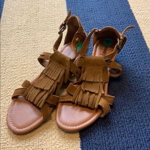 Minnetonka Brown Fringe Sandals